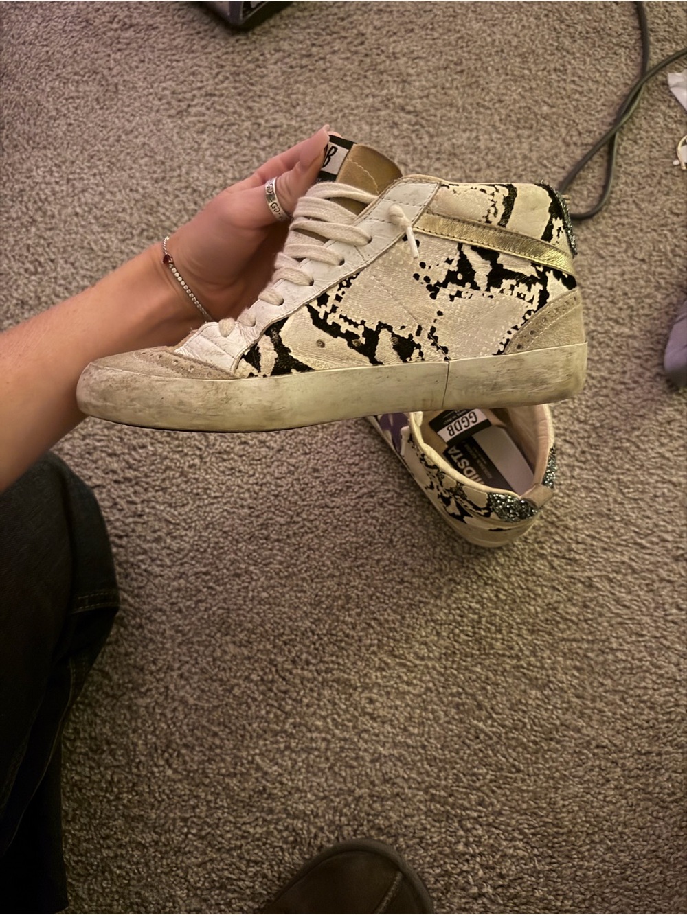GOLDEN GOOSE!! Style Lace-Up Sneakers with Purple Star - Picture 6 of 7